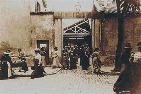 sortie de l'usine des Lumiere

